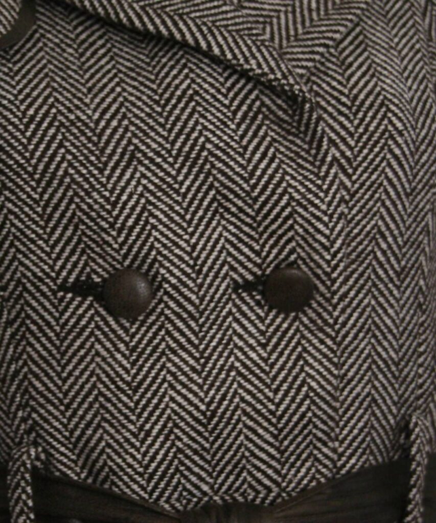 Double Zero – Women’s Double Breasted A-line Coat – M / Coffee