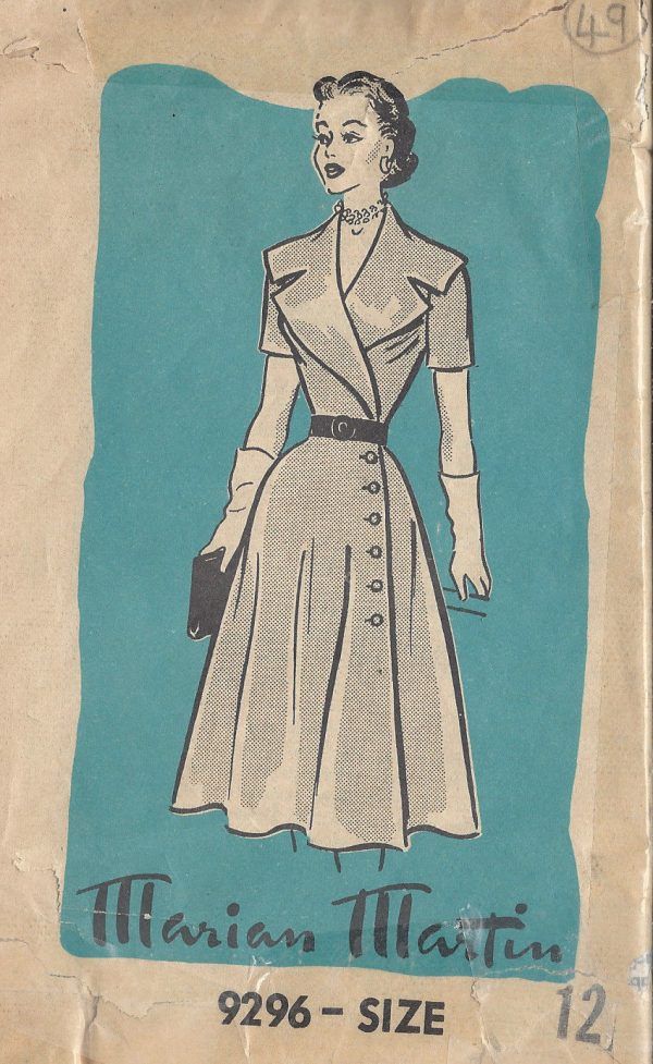 1950s Vintage Sewing Pattern DRESS B30\