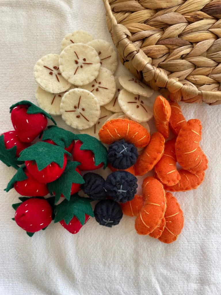 Felt Fruit Set: Custom Play Food, Handmade Pretend Food, Montessori Kitchen Toy