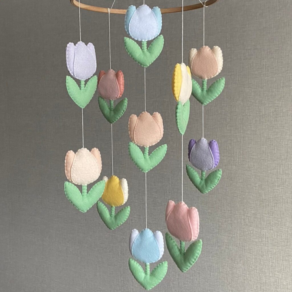 Baby mobile Tulpe, Tulpe Kindergarten, Blumen Baby mobile, Baby Mädchen mobile, Mobile Baby, Blumen mobile, Blatt Baby mobile, Wald Krippe Mobile
