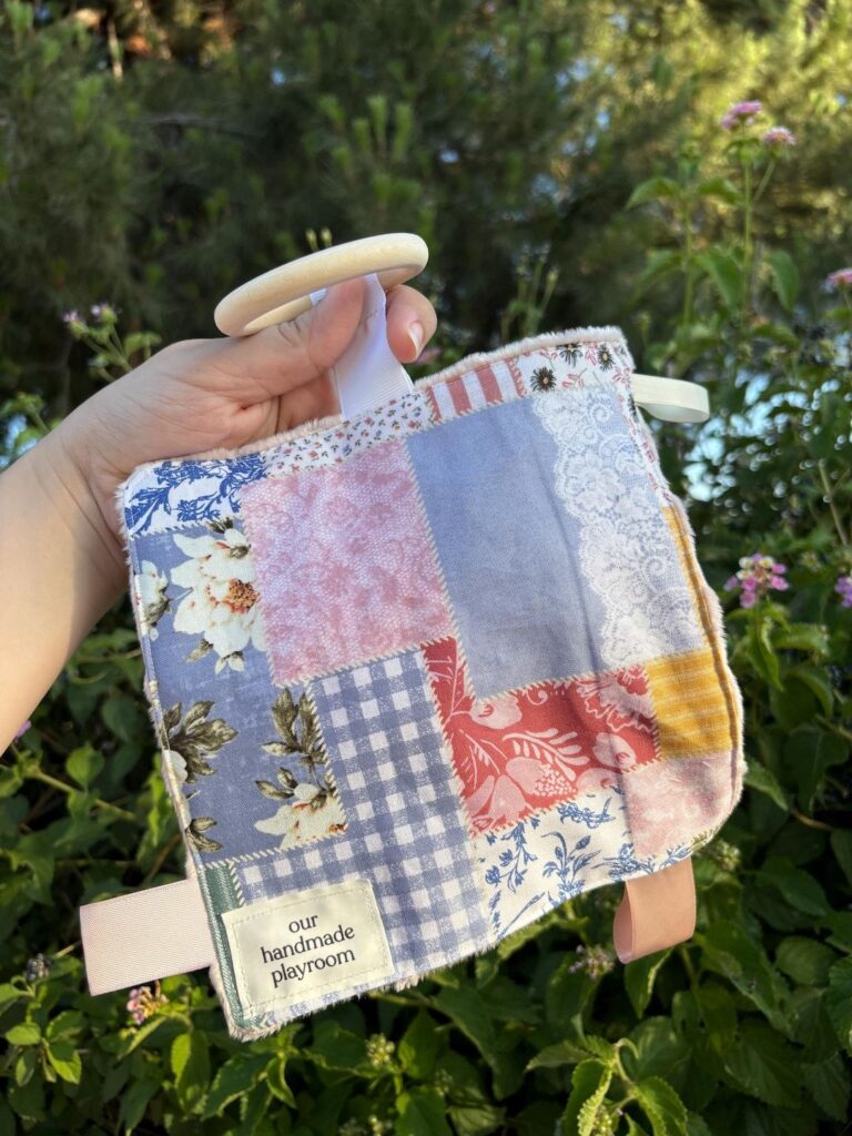 Timeless Florals – Crinkle Lovey