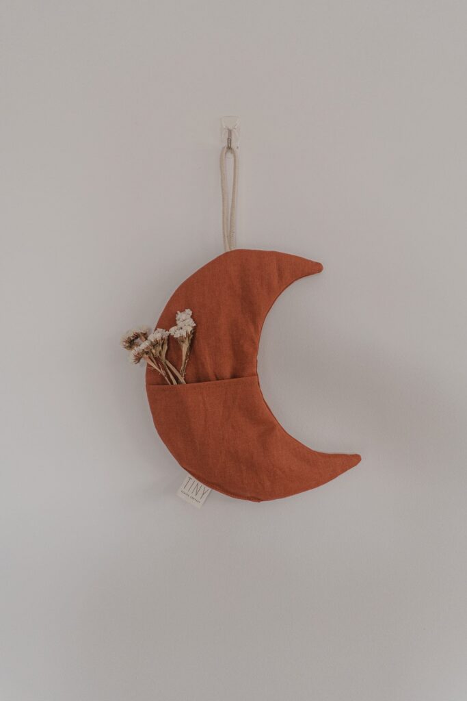 Hanging Moon Pocket PDF sewing pattern, Baby accessories, instant download