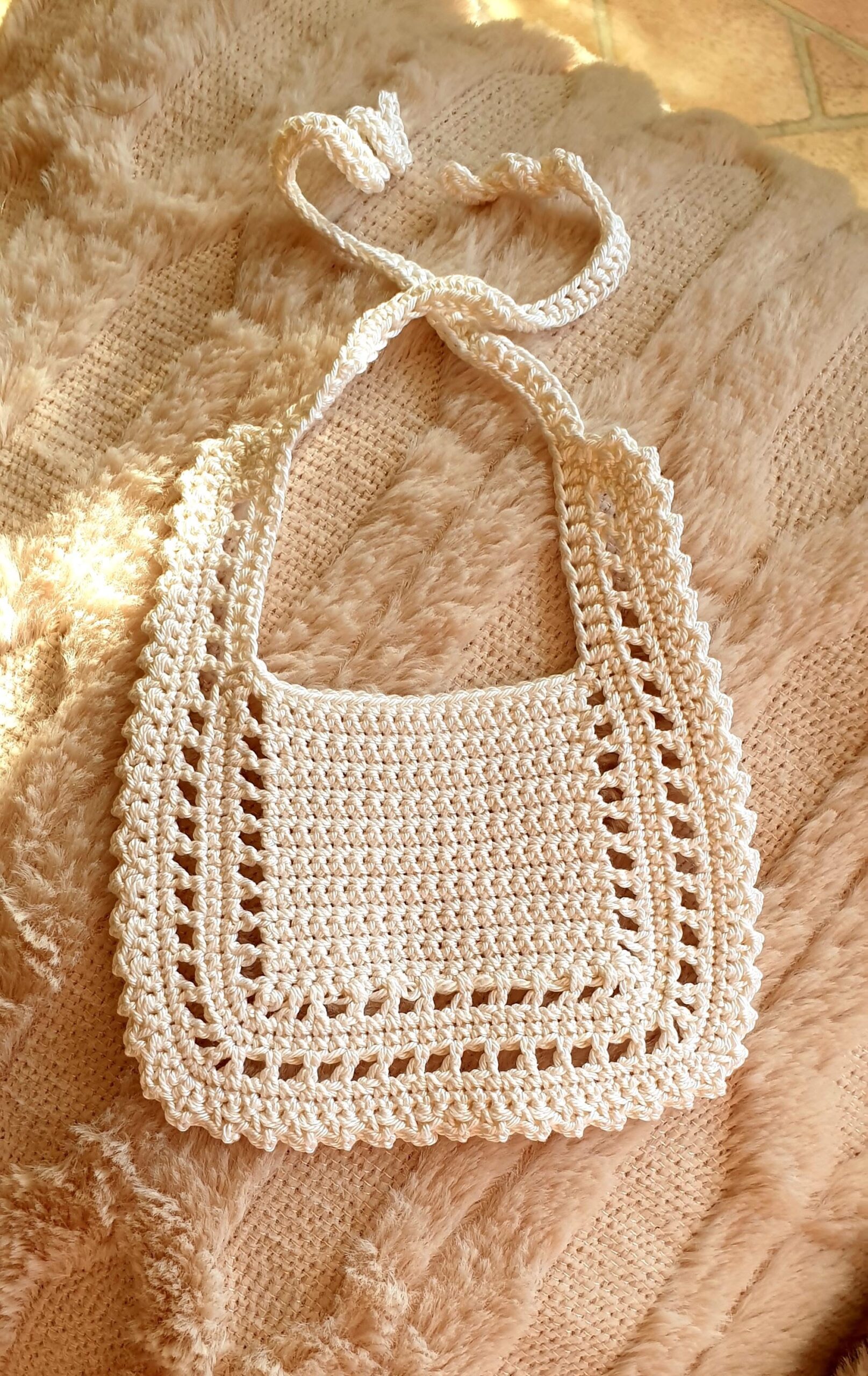 Gehäkelte Baby Lätzchen, saugfähige Baumwolle, handgemachtes Babypartygeschenk