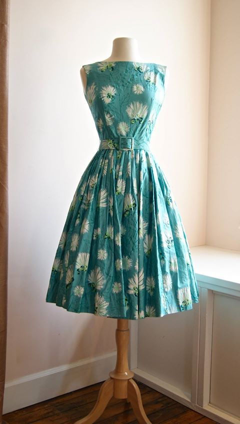 Xtabay – New arrival: 1950’s Alfred Shaheen Hawaiian dress- waist 25″. So pretty! | Facebook
