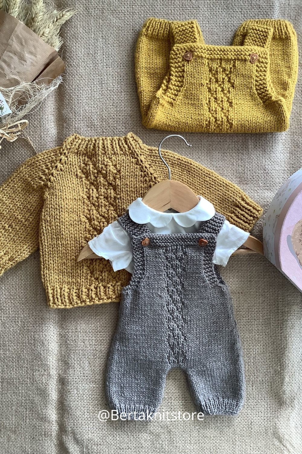 Pineapple Overalls Knitting Pattern | Baby Knitting Patterns | PDF: English | 0-24 months