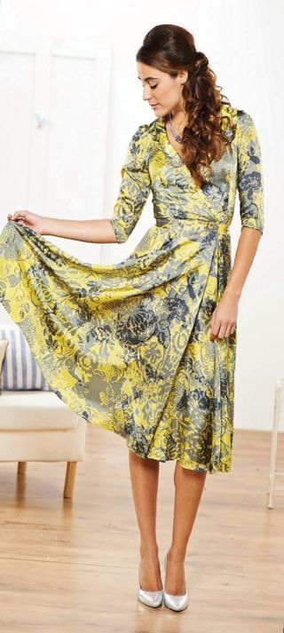 1940’s Sewing – Wrap Tea Dress (The Vintage Pattern Files)