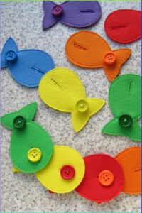 Rainbow fish toddler toy, Felt buttoning activity, button practice set, preschool toy, buttons chain