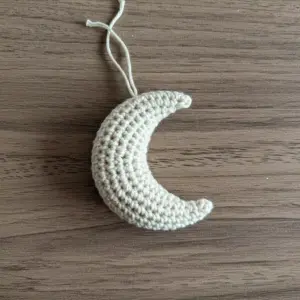 Mini Crescent Moon Crochet Pattern – Luxury Craft