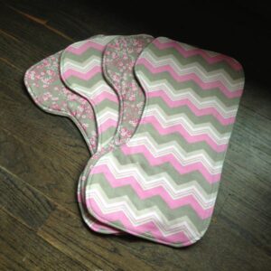 Contoured burp cloth tutorial