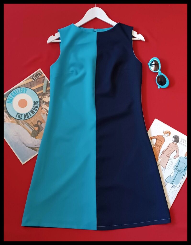 BOWIE model / Retro dress / Space age / Sixties / 2 colors / Handmade