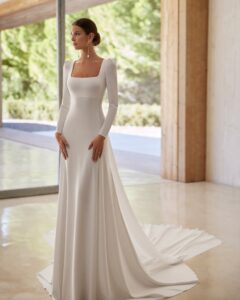 Rosa Clará Adan Long-Sleeve Crepe Wedding Dress – US 14
