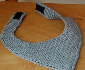 Kerchief Bib pattern by Julia Vaconsin