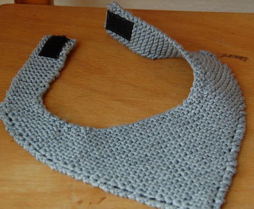 Kerchief Bib pattern by Julia Vaconsin