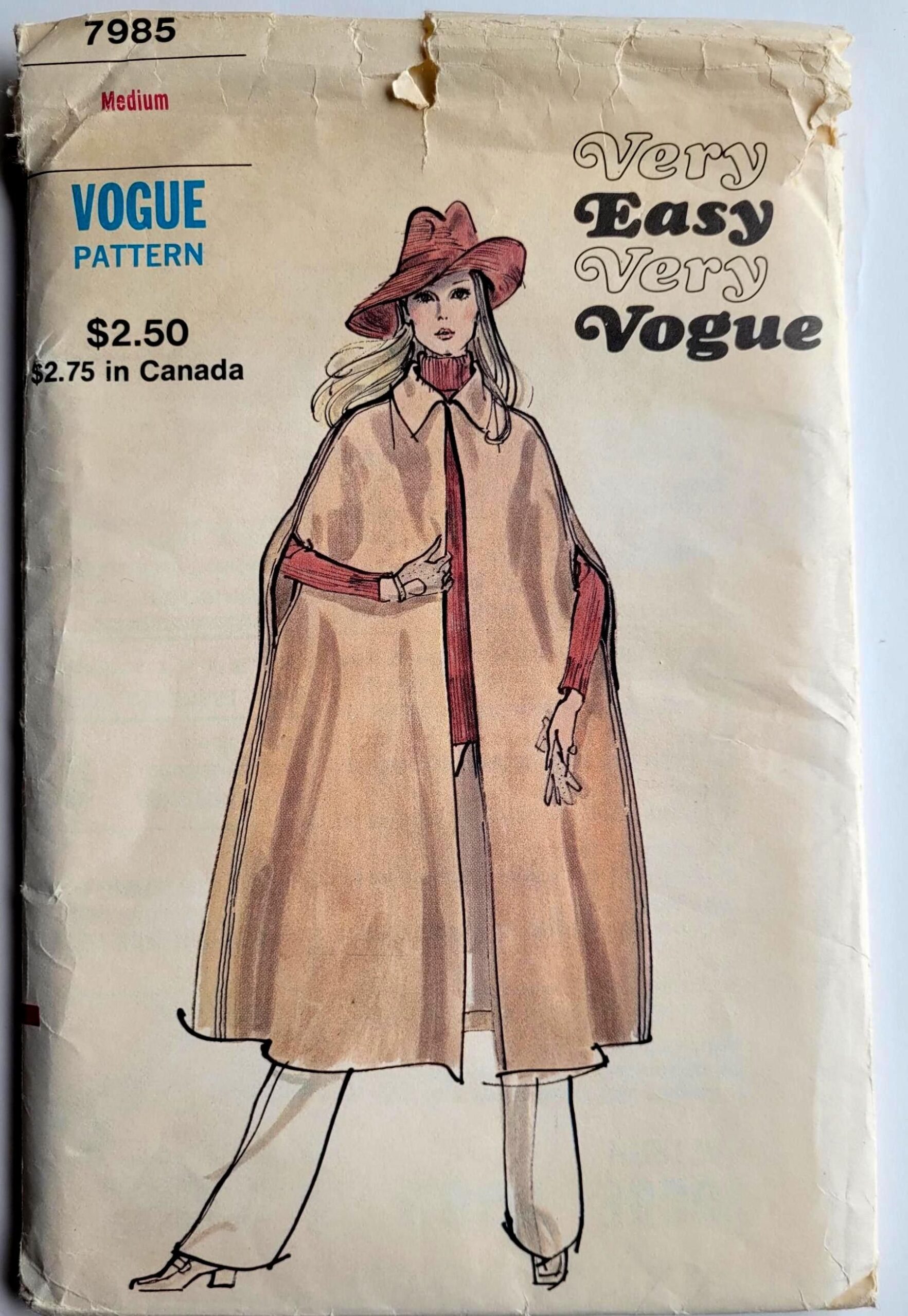 Sehr einfaches Schnittmuster für einen dramatischen Umhang mit geformten Kragen, VTG-Größe 12-14, B34 bis B36 “(86-91 cm) – Vogue 7985