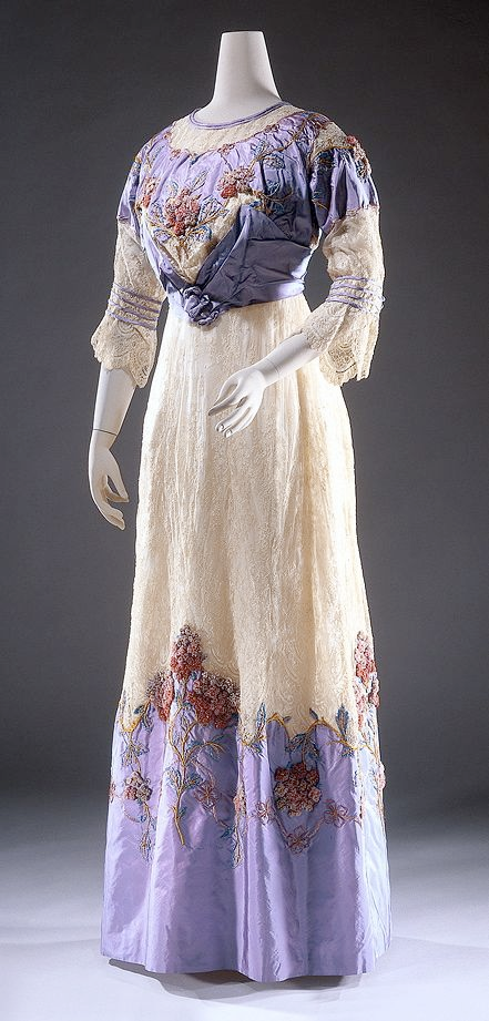 Rate the dress: Lace, taffeta and flowers in 1910ish – The Dreamstress